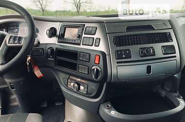 Грузовой фургон DAF XF 106 2018 в Хусте
