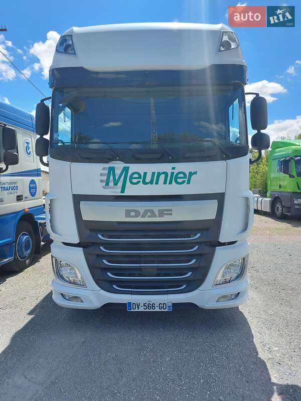 Тягач DAF XF 106 2015 в Макарове