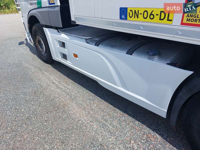 Тягач DAF XF 106 2015 в Макарове