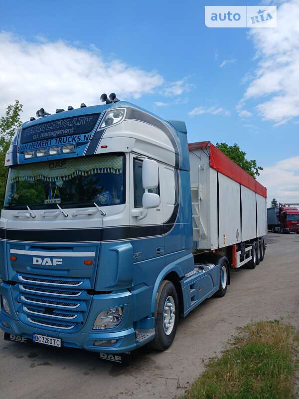 Зерновоз DAF XF 106 2014 в Золочеві