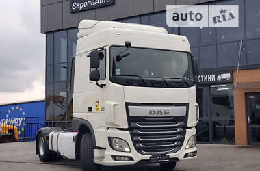 Тягач DAF XF 106 2015 в Ровно