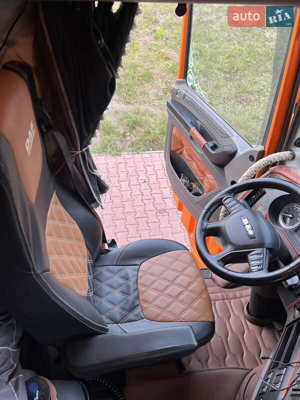 Тягач DAF XF 106 2013 в Тячеве