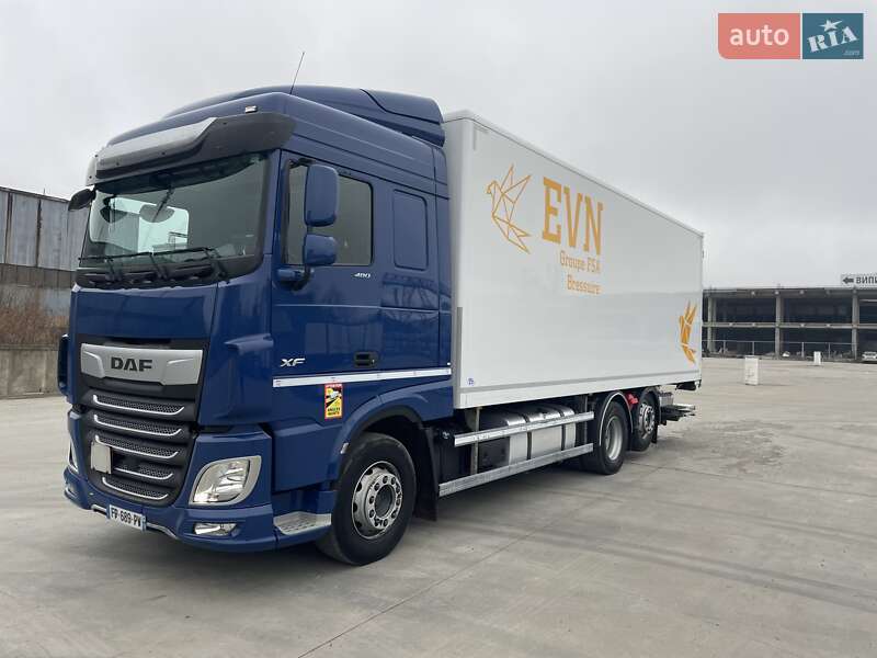 Грузовой фургон DAF XF 106 2020 в 