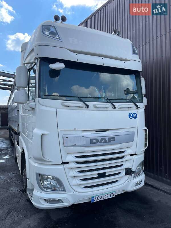 Тягач DAF XF 106 2017 в 