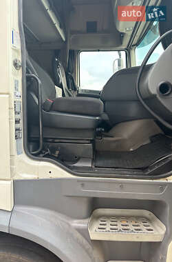 Тягач DAF XF 106 2015 в 