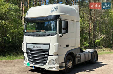 Вантажний фургон DAF XF 106 2015 в Рівному