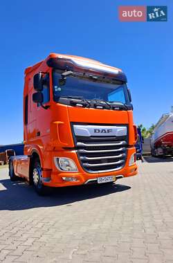 Тягач DAF XF 106 2020 в 