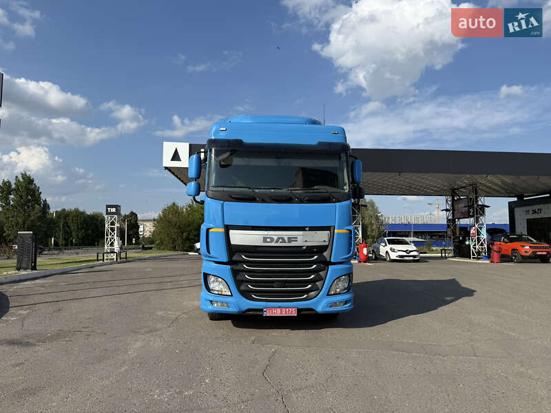 Тягач DAF XF 106 2015 в Дубно