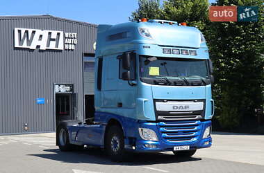 Тягач DAF XF 106 2015 в 