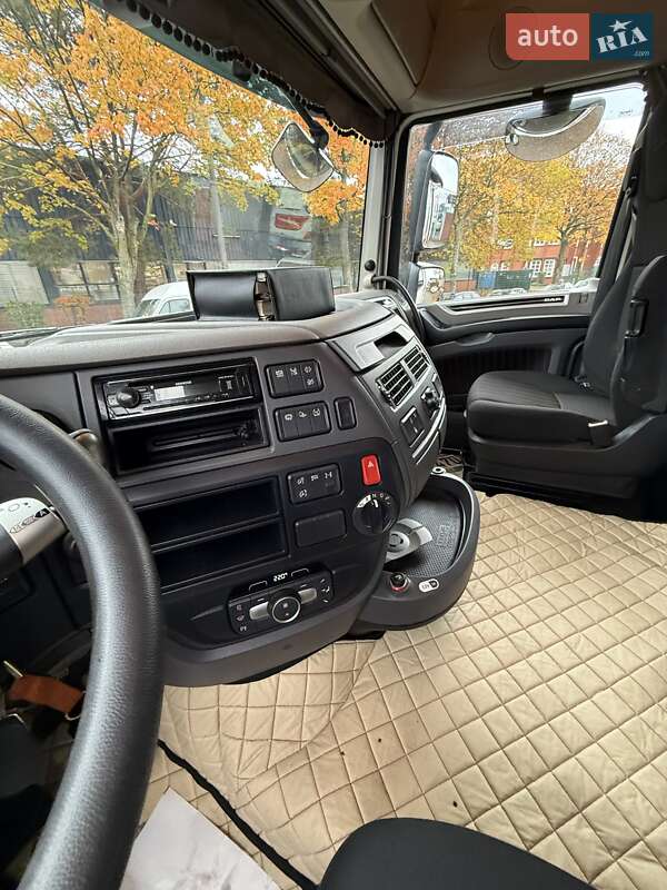 Тягач DAF XF 106 2018 в Черновцах