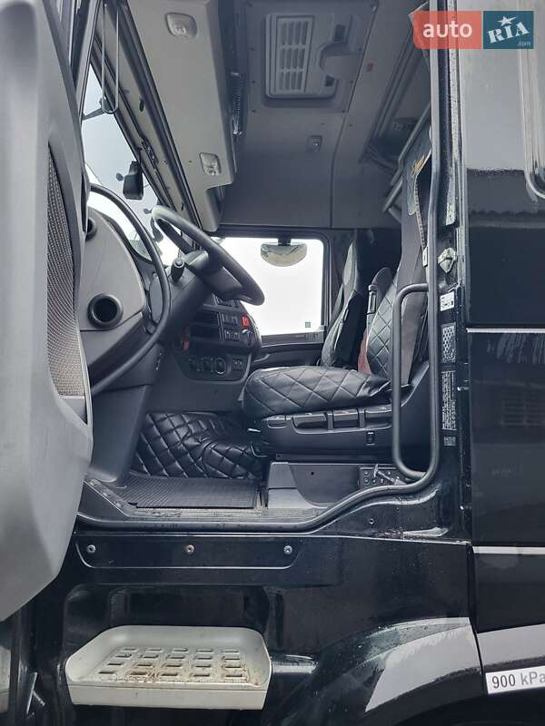 Тягач DAF XF 106 2016 в Мукачевому