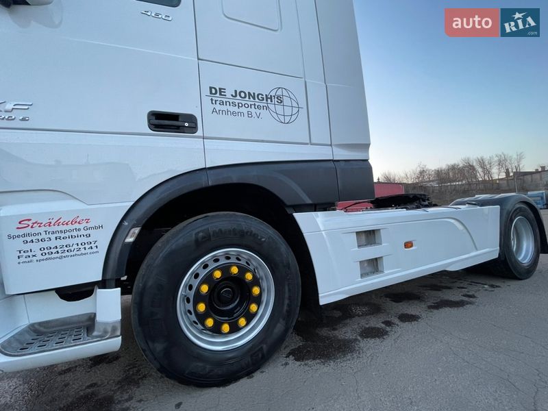 Тягач DAF XF 106 2014 в Ровно