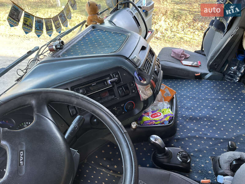 Тягач DAF XF 95.430 2003 в Іллінцях фото 29 Тягач DAF XF 95.430 2003 в Іллінцях