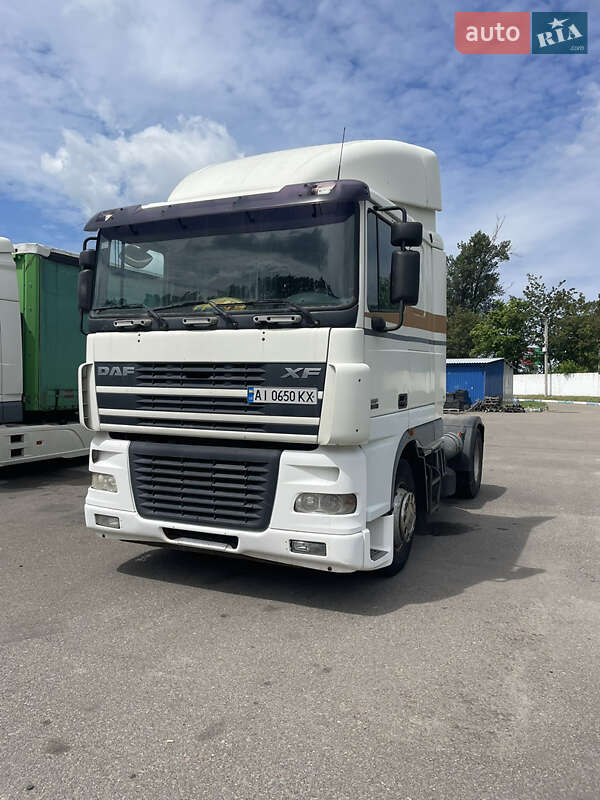 Тягач DAF XF 95.430 2006 в Буче