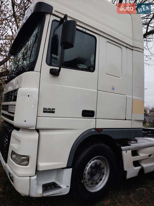 Тягач DAF XF 95.480 2006 в Ніжині