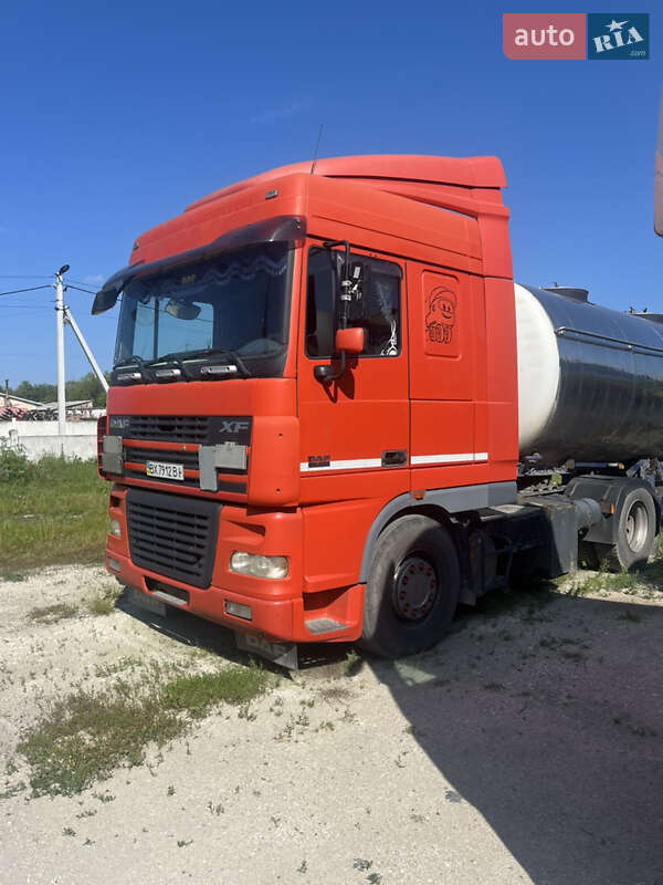 Тягач DAF XF 95.480 2006 в Каменец-Подольском