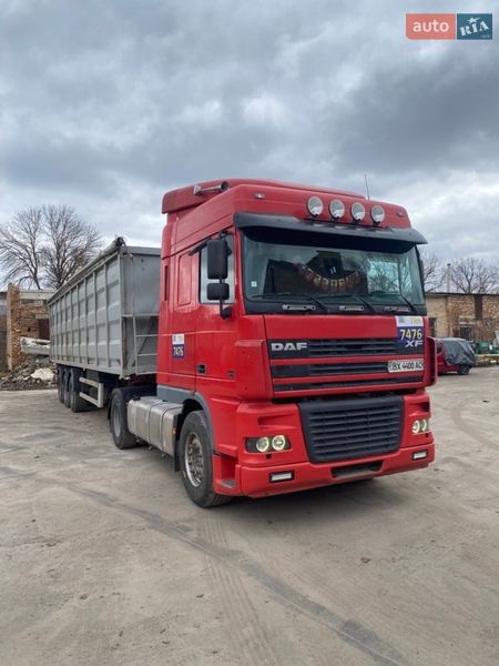 Зерновоз DAF XF 95.480 2004 в Городке