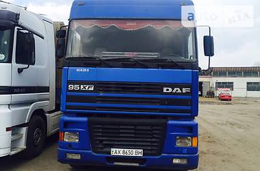 Тягач DAF XF 95 2001 в Харькове