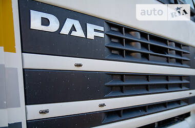 Грузовой фургон DAF XF 95 2003 в Киеве