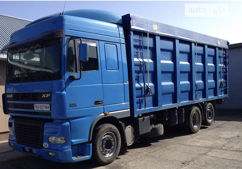 Контейнеровоз DAF XF 95 2004 в Тячеве фото Контейнеровоз DAF XF 95 2004 в Тячеве