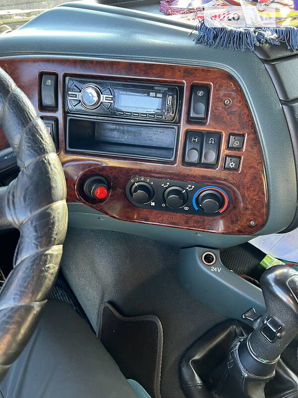 Контейнеровоз DAF XF 95 2004 в Тячеве фото 15 Контейнеровоз DAF XF 95 2004 в Тячеве