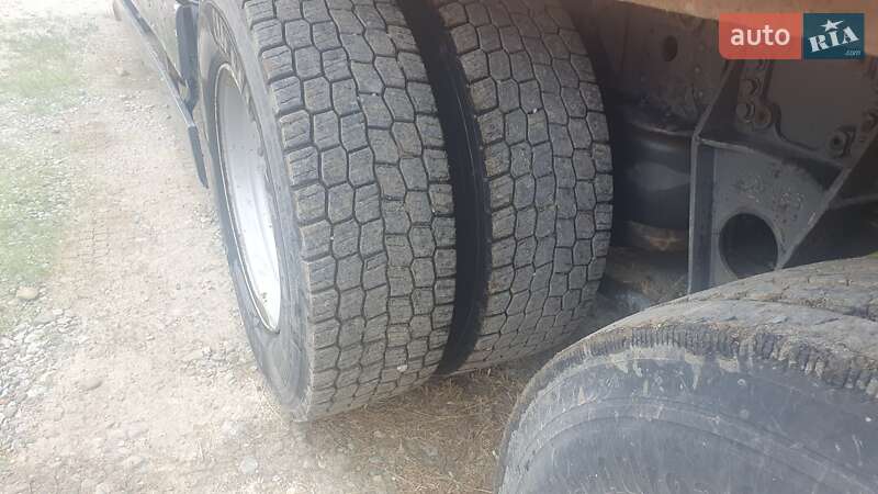 Контейнеровоз DAF XF 95 2005 в Чернівцях