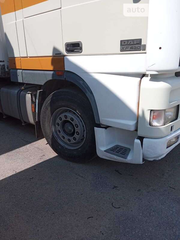 Тягач DAF XF 95 2002 в Харкові