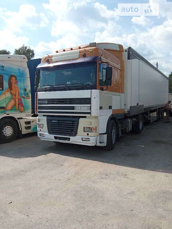 Тягач DAF XF 95 2002 в Харкові
