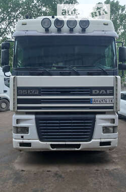 Грузовой фургон DAF XF 95 2002 в Днепре