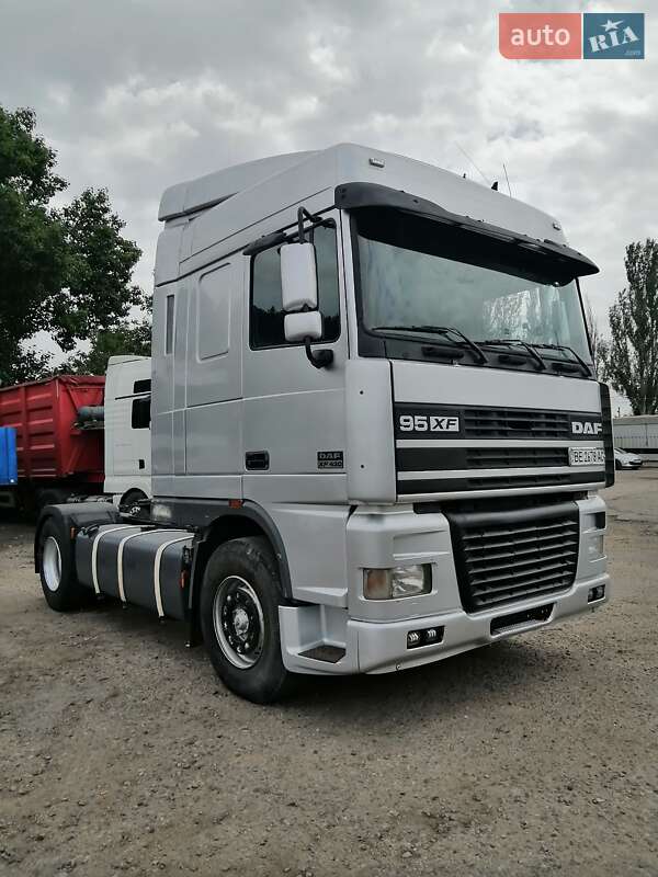 Тягач DAF XF 95 2001 в Николаеве