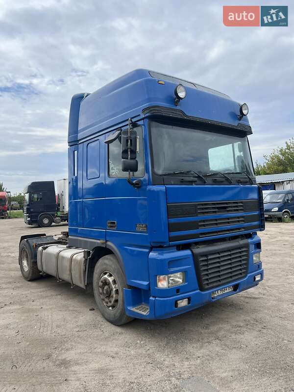 Тягач DAF XF 95 2001 в Харкові