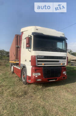 Тягач DAF XF 95 2001 в Тарутиному