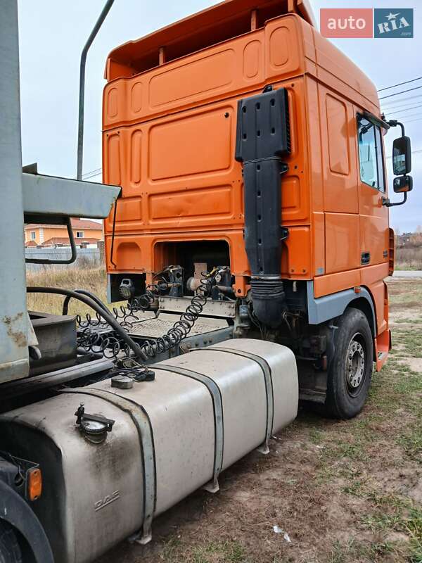 Зерновоз DAF XF 95 2004 в Киеве