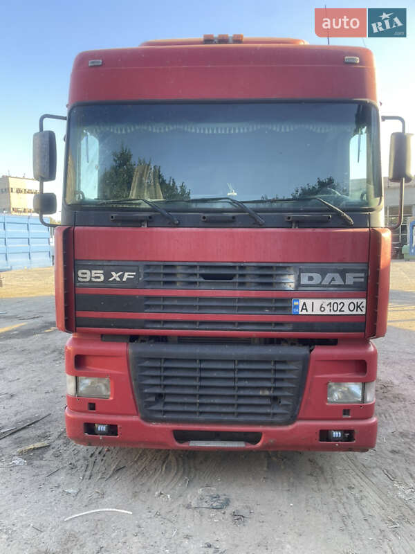 Самосвал DAF XF 95 2001 в Одессе