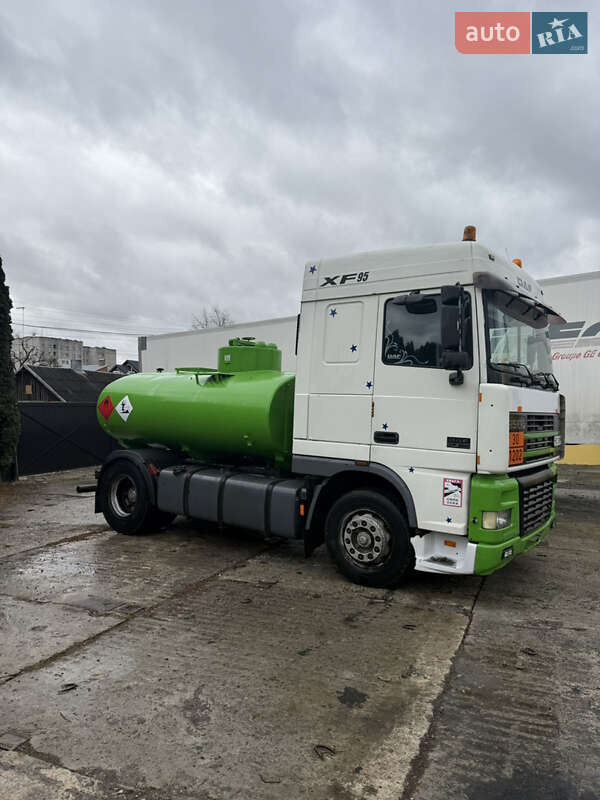 Цистерна DAF XF 95 1998 в Львове