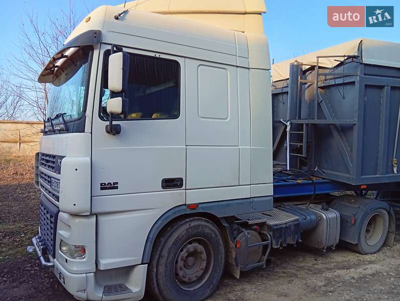 Зерновоз DAF XF 95 2005 в 