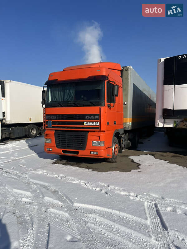 Тягач DAF XF 95 2001 в Днепре