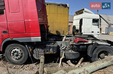 Тягач DAF XF 95 2000 в 