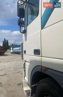 Тягач DAF XF 95 2005 в 