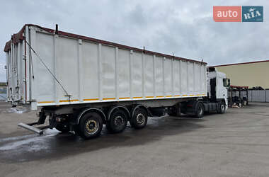 Зерновоз DAF XF 95 2000 в 