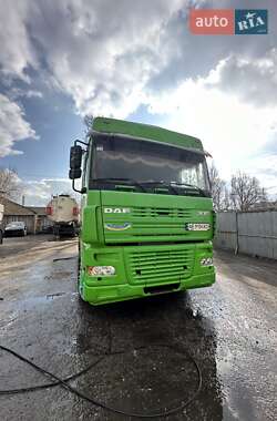 Тягач DAF XF 95 2002 в Дніпрі