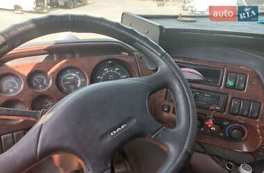 Тягач DAF XF 95 2002 в 