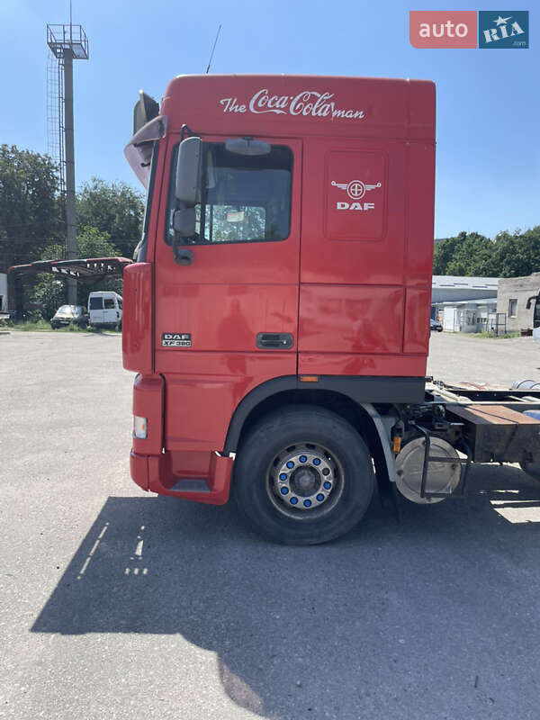 Тягач DAF XF 95 2000 в Запорожье фото 2 Тягач DAF XF 95 2000 в Запорожье