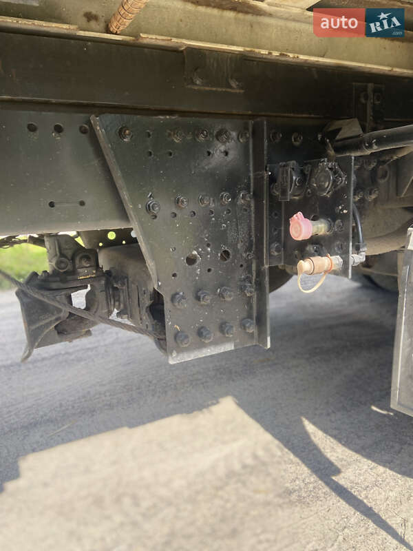 Грузовой фургон DAF XF 95 2004 в Рокитном