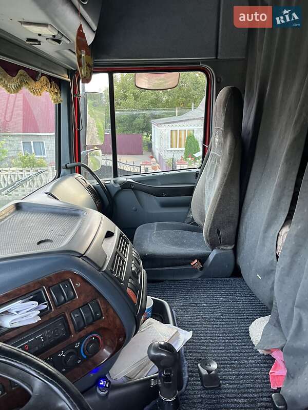 Контейнеровоз DAF XF 95 2001 в Умани