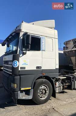 Тягач DAF XF 95 2001 в 