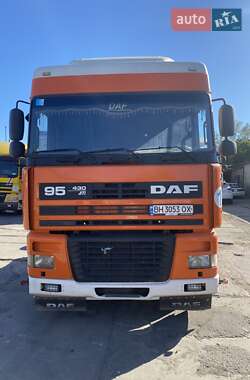 Тягач DAF XF 95 1996 в 