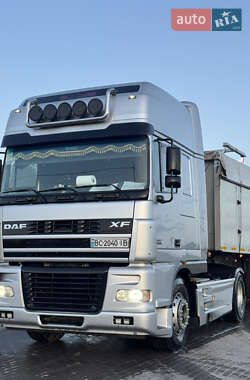 Тягач DAF XF 95 2006 в Самборе
