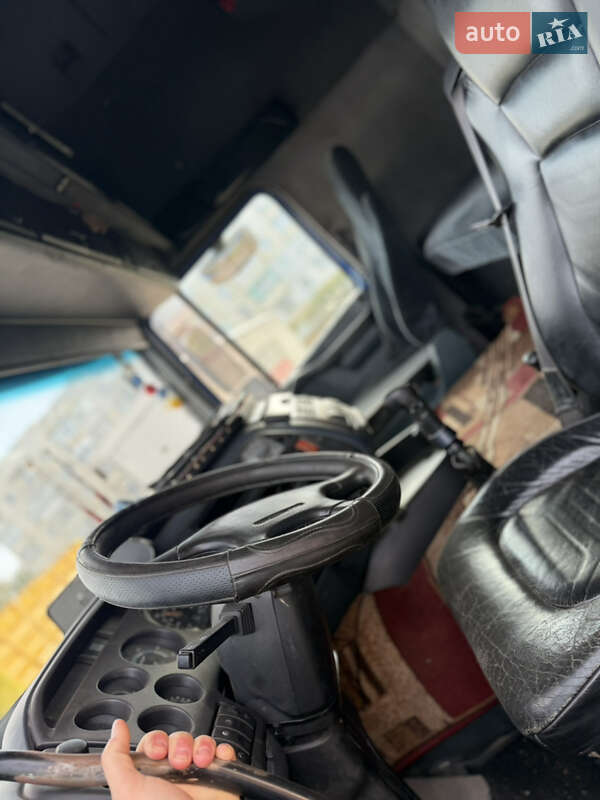 Тягач DAF XF 95 1999 в Лубнах