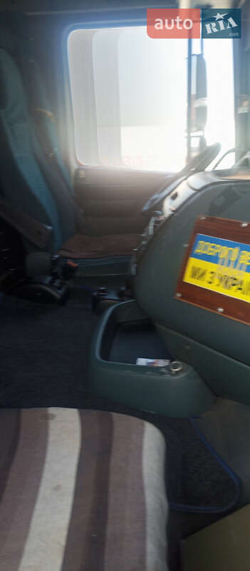 Тягач DAF XF 95 2006 в Дніпрі